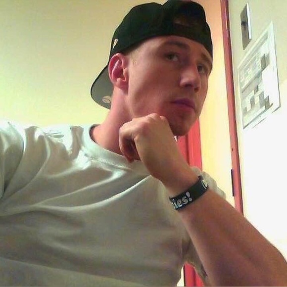 Meet your Posher, John - Picture 3 of 3